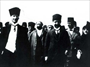 1923 - Lozan Barış Antlaşması'nı imzalayan İnönü'yü Ankara'da karşılarken