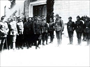 1925 – Kastamonu Kışlası önünde tören birliğini denetlerken