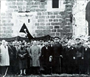 1930 – Aspendos Antik Tiyatrosu önünde halkla beraber