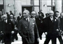 1938 – Güney gezisinden dönüşte Ankara Garı önünde TBMM Başkanı Abdülhâlik Renda (sol gerisinde), Başbakan Bayar (sağında) ve Ulaştırma Bakanı Ali Çetinkaya (solunda) 