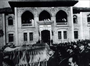1938 – Atatürk’ün tabutunun TBMM’ndeki katafalktan alınarak top arabasına yerleştirilmesi