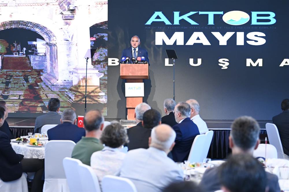 BAKAN ERSOY: “2025, TURİZMDE YENİ REKORLARIN YILI OLACAK”